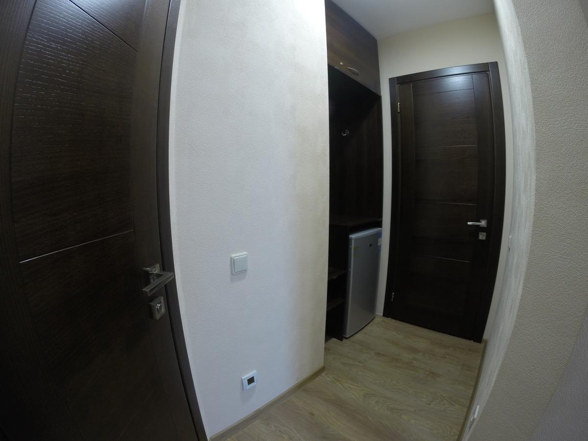 Viro Hotel Čornomors'k Esterno foto