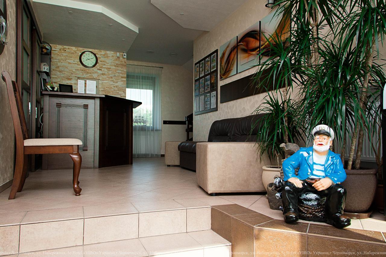 Viro Hotel Čornomors'k Esterno foto