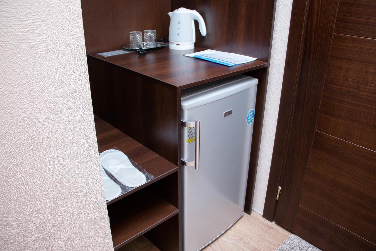 Viro Hotel Čornomors'k Esterno foto